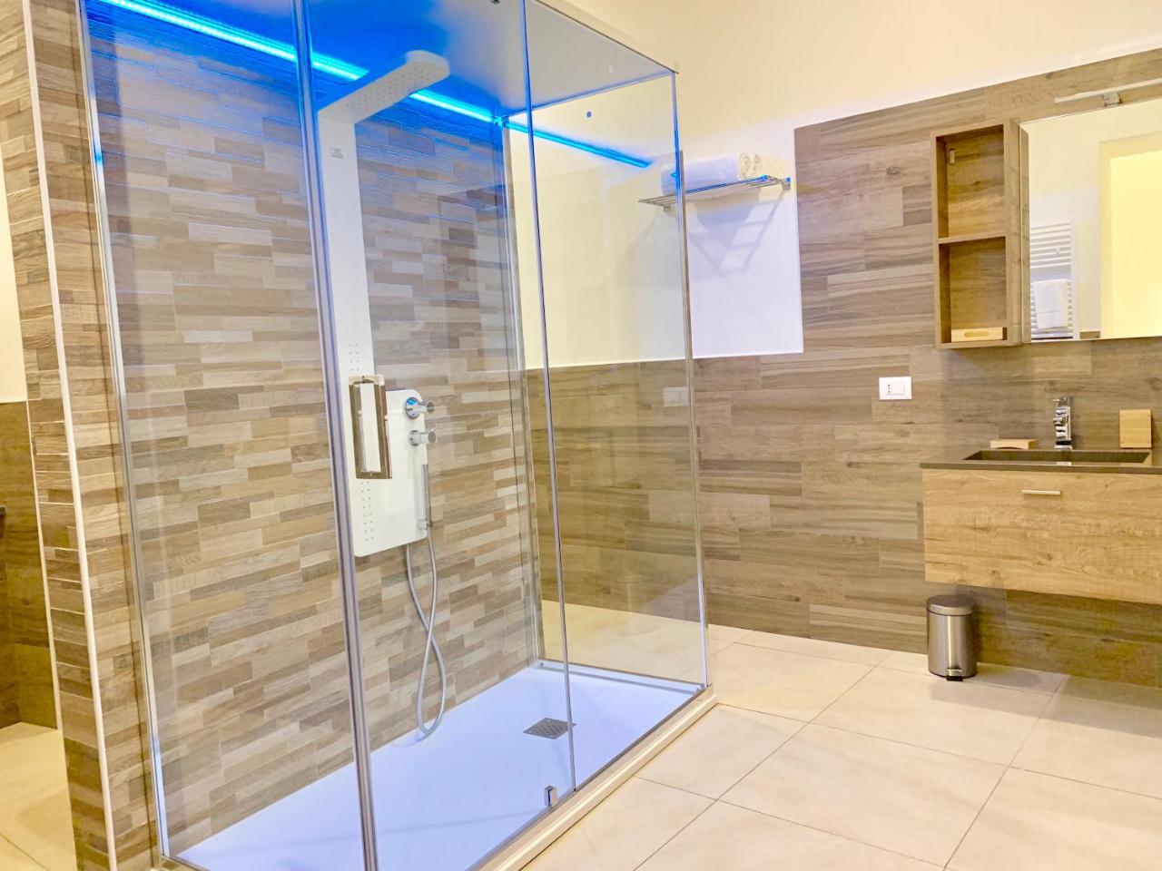 Napoli Squares Suites Exterior foto