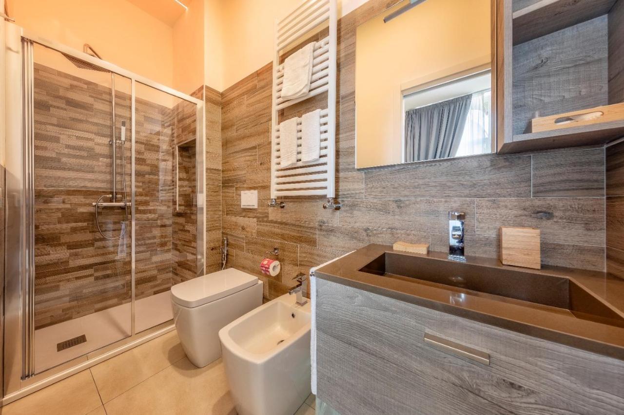 Napoli Squares Suites Exterior foto